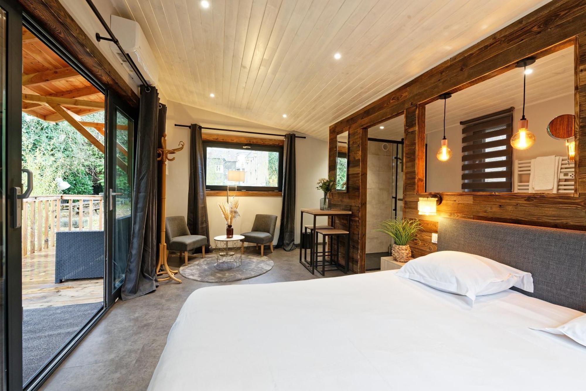 Pied A Terre - Appart'Hotels Au Coeur D'Autun ภายนอก รูปภาพ