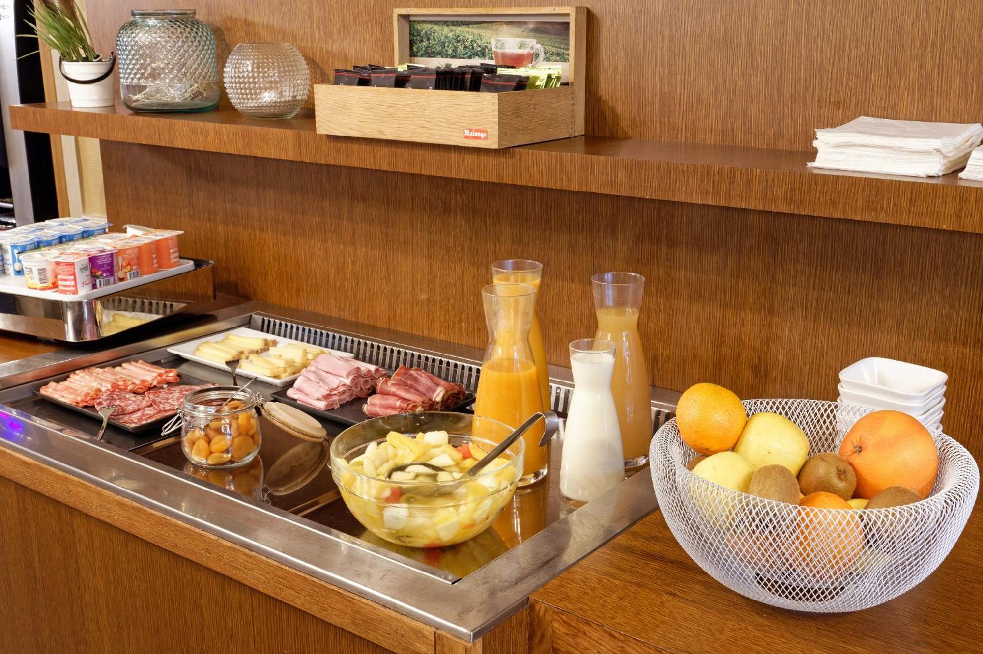 Pied A Terre - Appart'Hotels Au Coeur D'Autun ภายนอก รูปภาพ