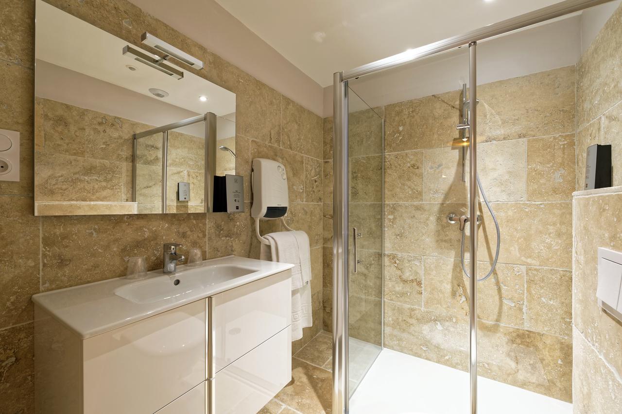 Pied A Terre - Appart'Hotels Au Coeur D'Autun ภายนอก รูปภาพ